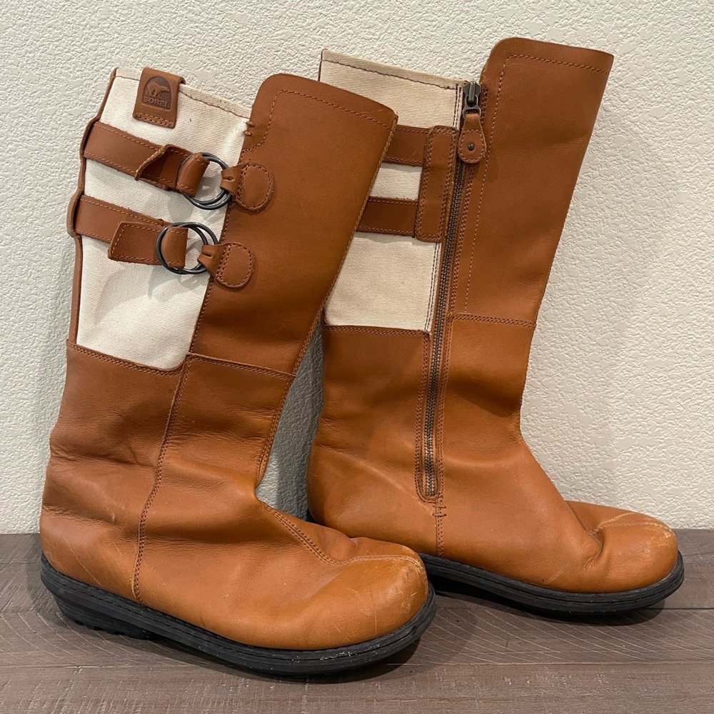 Brown and Cream Sorel size 7.5 waterproof winter boots
